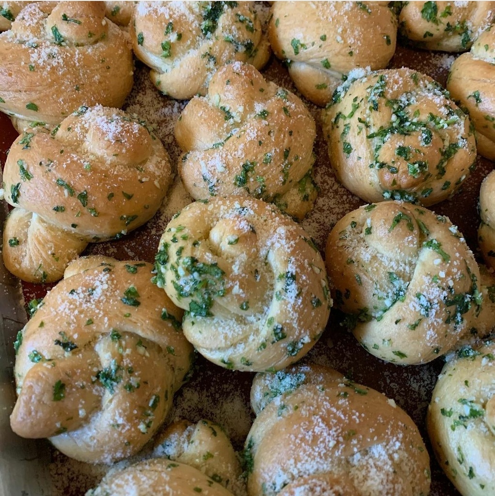 CHEF SAM'S GARLIC PARMESAN KNOTS