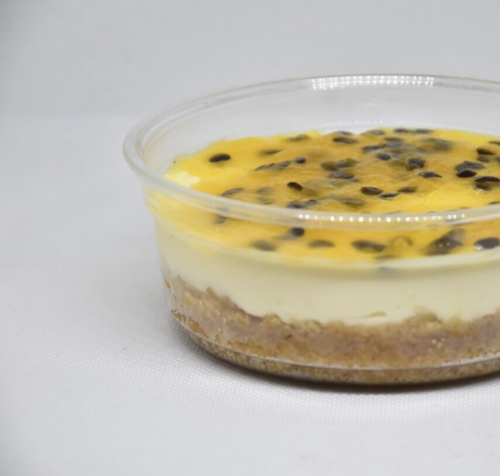 SUGAR DADDY - PASSION FRUIT CHEESECAKE BOWL