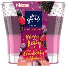 GLADE CANDLE MERRY BERRY &amp; CRAN 3.4OZ