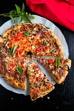 14" Veggie Whole Pizza (COOKED)